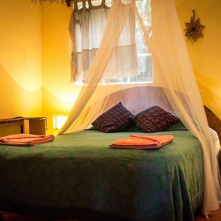 Hotel Y Restaurante La Casa Rosa Santa Cruz La Laguna Dış mekan fotoğraf
