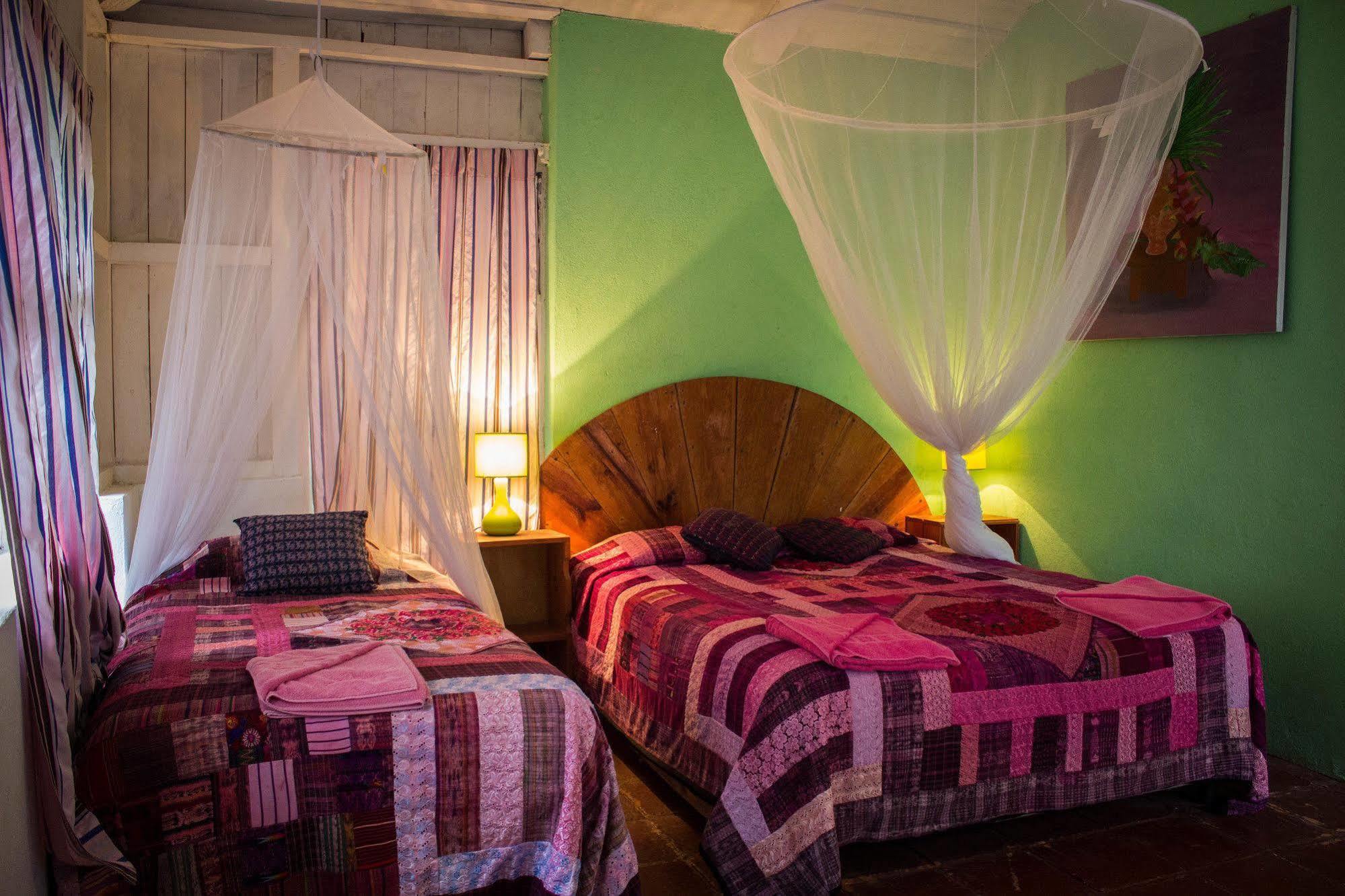 Hotel Y Restaurante La Casa Rosa Santa Cruz La Laguna Dış mekan fotoğraf